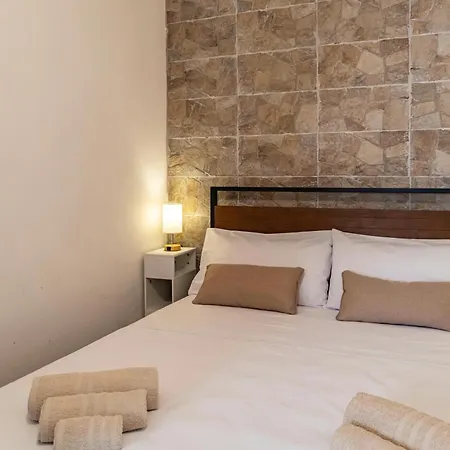 Guesthost Comfy In The Historic Center アパート アルゲーロ