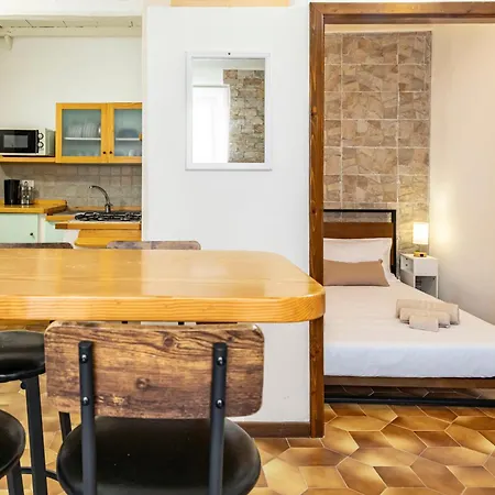Guesthost Comfy In The Historic Center アパート *
